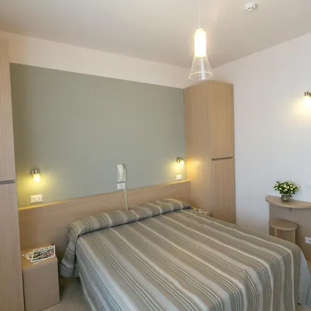 Hotel Colonna 3*